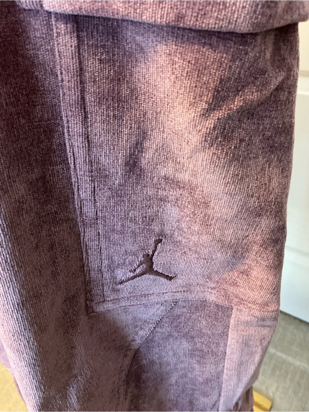 Jordan Women's Cargo Track Pants in Mauve Pink - Picture 3 of 4